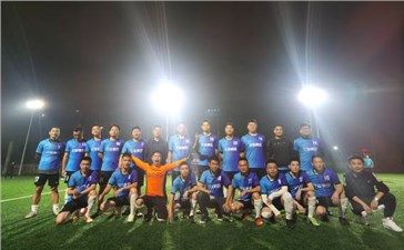 綠茵場(chǎng)綻放青春風(fēng)采 市交投集團(tuán)足球隊(duì)首戰(zhàn)告捷