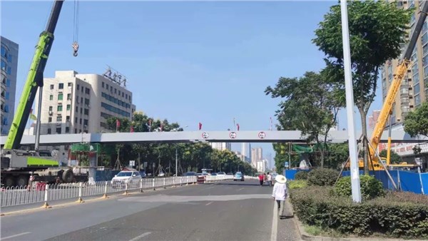 4天，架起兩座天橋！