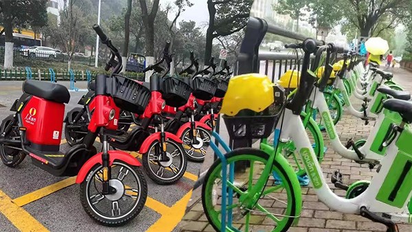 安全出行，不要違章！