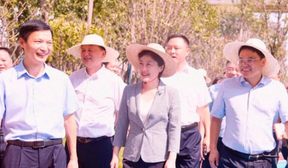 李愛武實地督查重點項目建設(shè)和安全生產(chǎn)工作