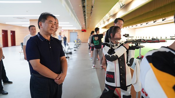  曹普華調(diào)研督導(dǎo)省運(yùn)會(huì)、省殘運(yùn)會(huì)籌備工作